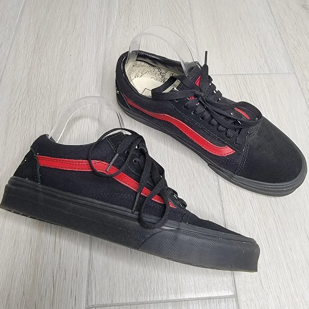 VANS OLD SKOOL X DISNEY MICKEY MOUSE Men's Sneaker 7.5.